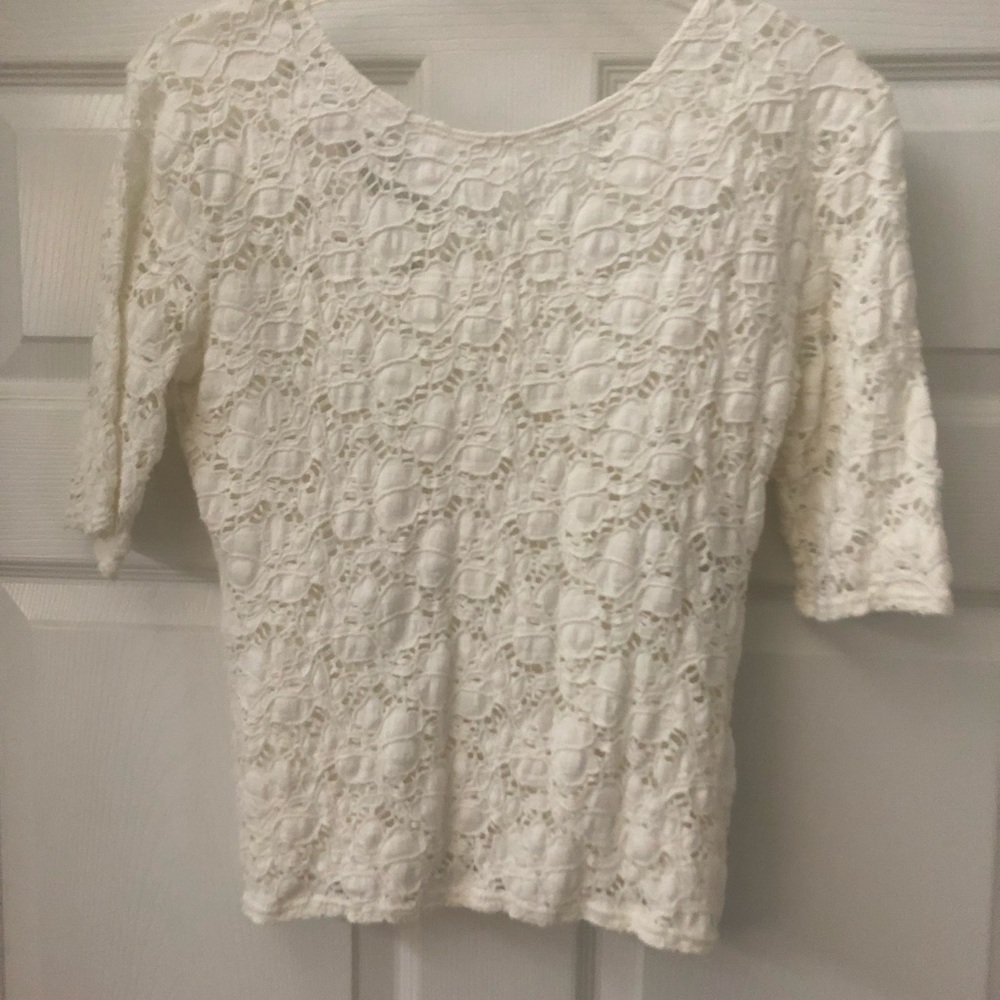 WHEELS...White lace look wig undershirt SZ M